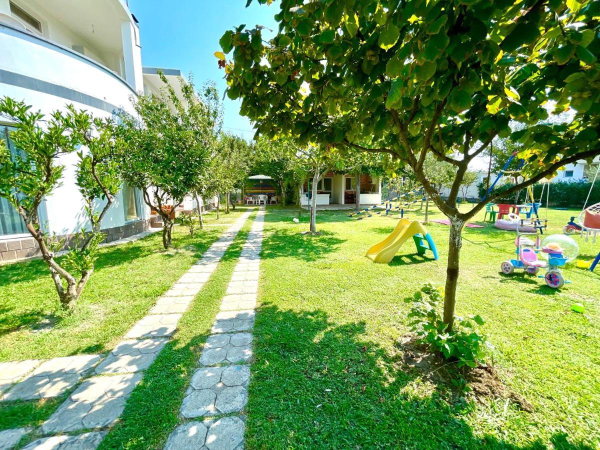 Apartments Flamingo Ulcinj Eksteriør bilde