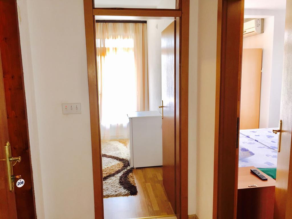 Apartments Flamingo Ulcinj Eksteriør bilde